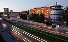 Europa City Vilnius Hotel